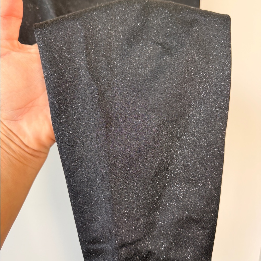 Beach Riot Classic Black & metallic Leggings - Picture 5 of 10